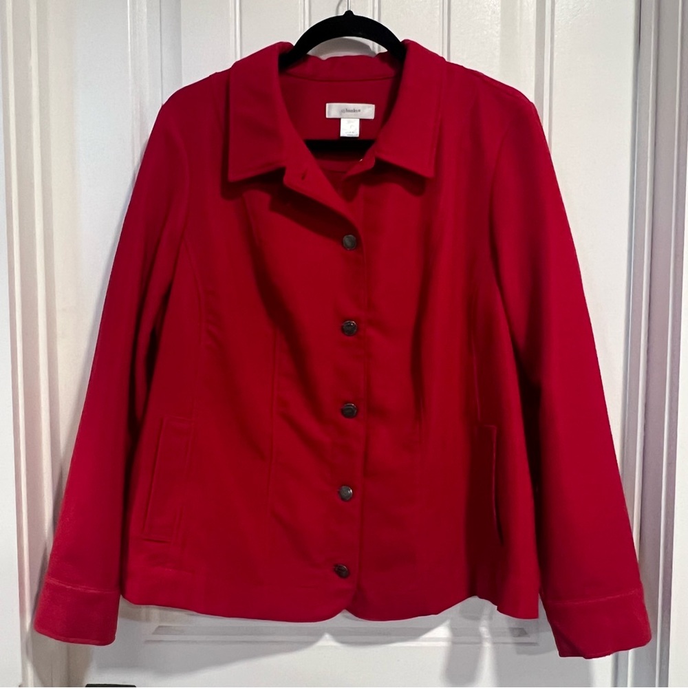 CJ Banks Red Polyester Cropped‎ Button Front Jacket. Size 1X.